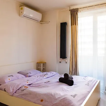 2br With Balcony - Italian Church & View アパート ブカレスト