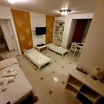 2br With Balcony - Italian Church & View