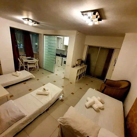 2br With Balcony - Italian Church & View Bukarest