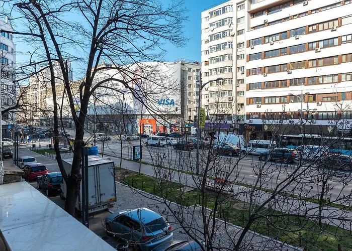 2br With Balcony - Italian Church & View Bucareste