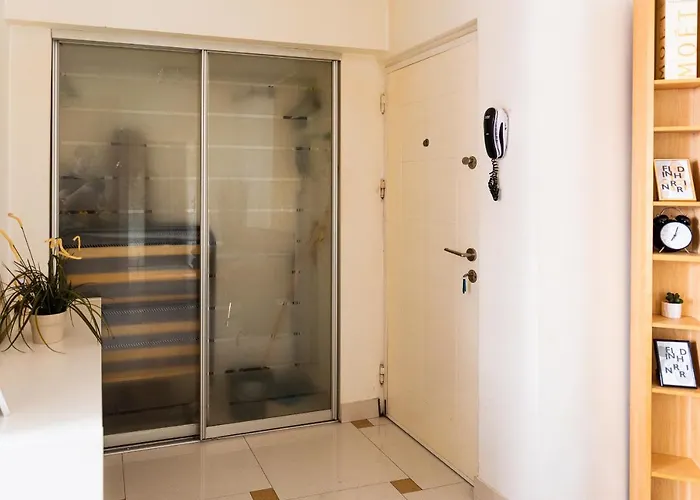 2br With Balcony - Italian Church & View *