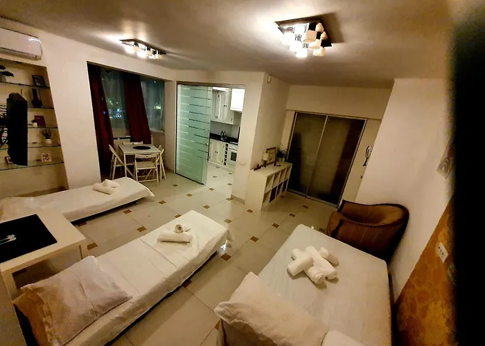 2br With Balcony - Italian Church & View Bucareste