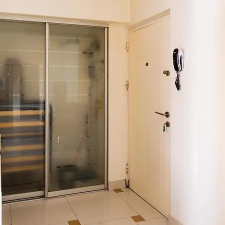 2br With Balcony - Italian Church & View *