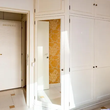 2br With Balcony - Italian Church & View *