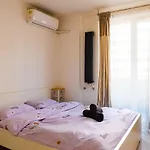 2br With Balcony - Italian Church & View 아파트 부쿠레슈티